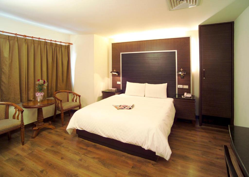 Hua Tai Hotel Синьчжу Экстерьер фото