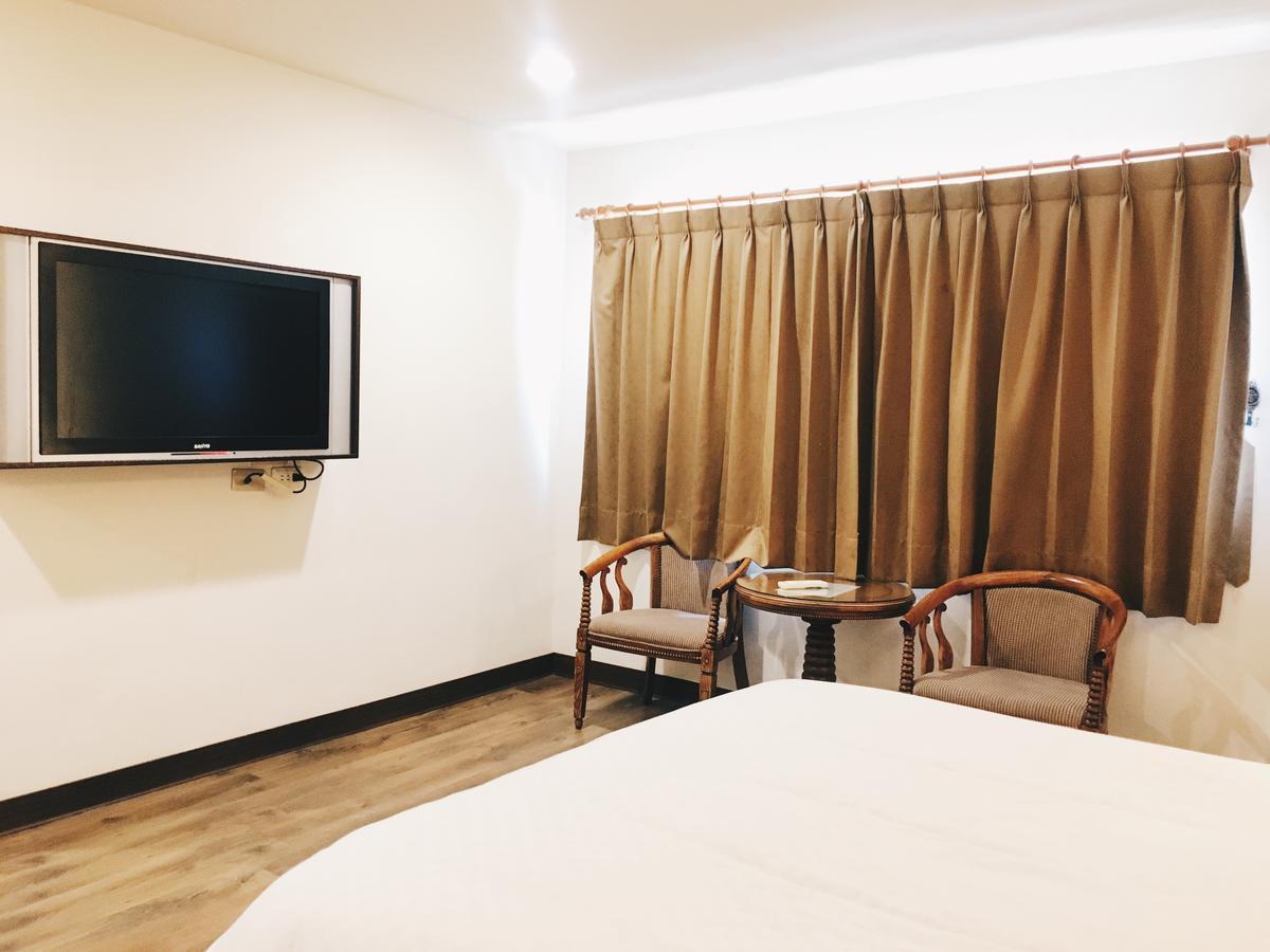 Hua Tai Hotel Синьчжу Экстерьер фото