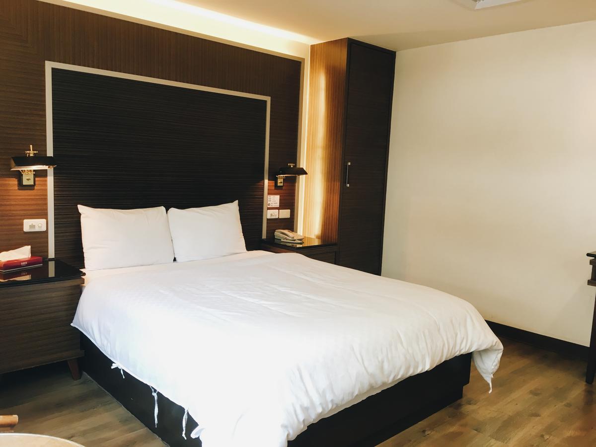 Hua Tai Hotel Синьчжу Экстерьер фото