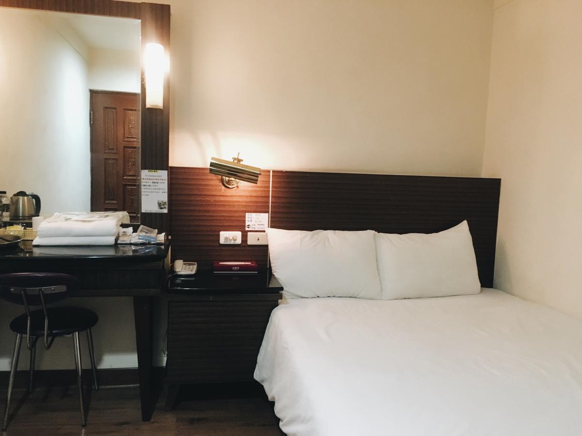 Hua Tai Hotel Синьчжу Экстерьер фото